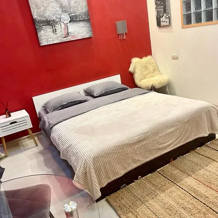 De-ribas Apartment *
